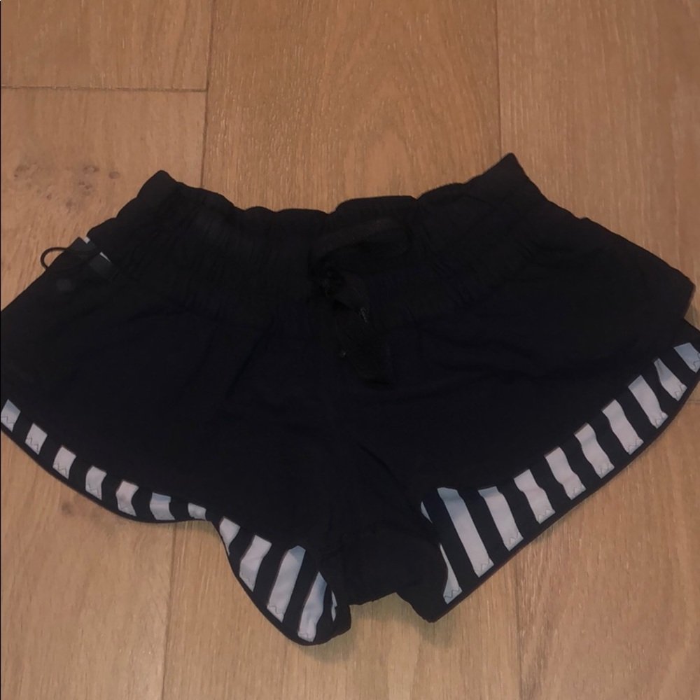 REVERSIBLE lulu lemon shorts